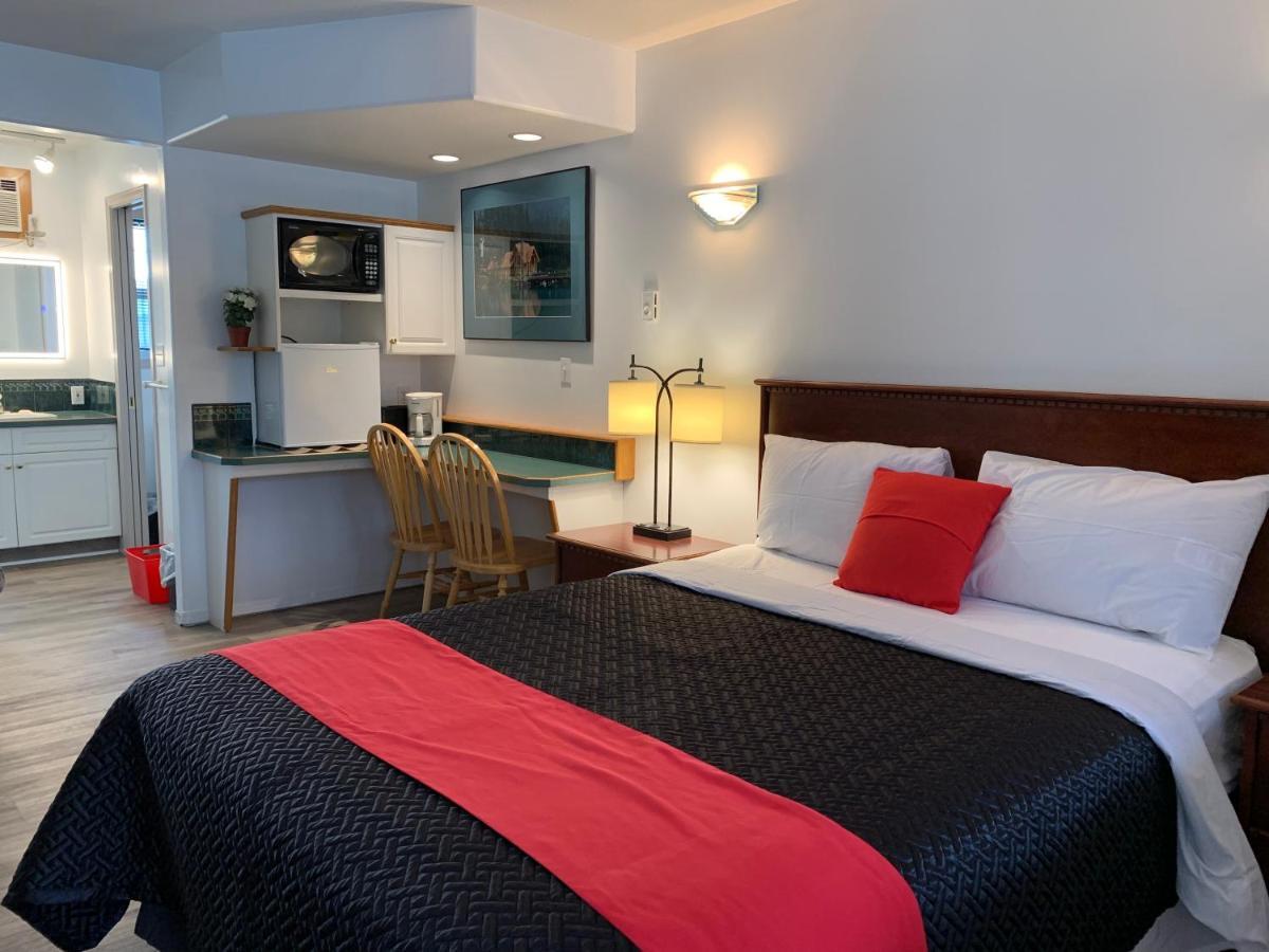 Motel Bavaria Radium Hot Springs Dış mekan fotoğraf