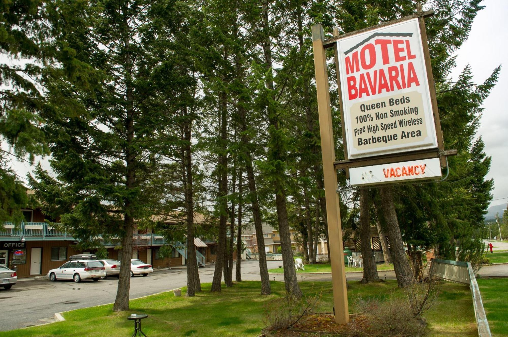 Motel Bavaria Radium Hot Springs Dış mekan fotoğraf