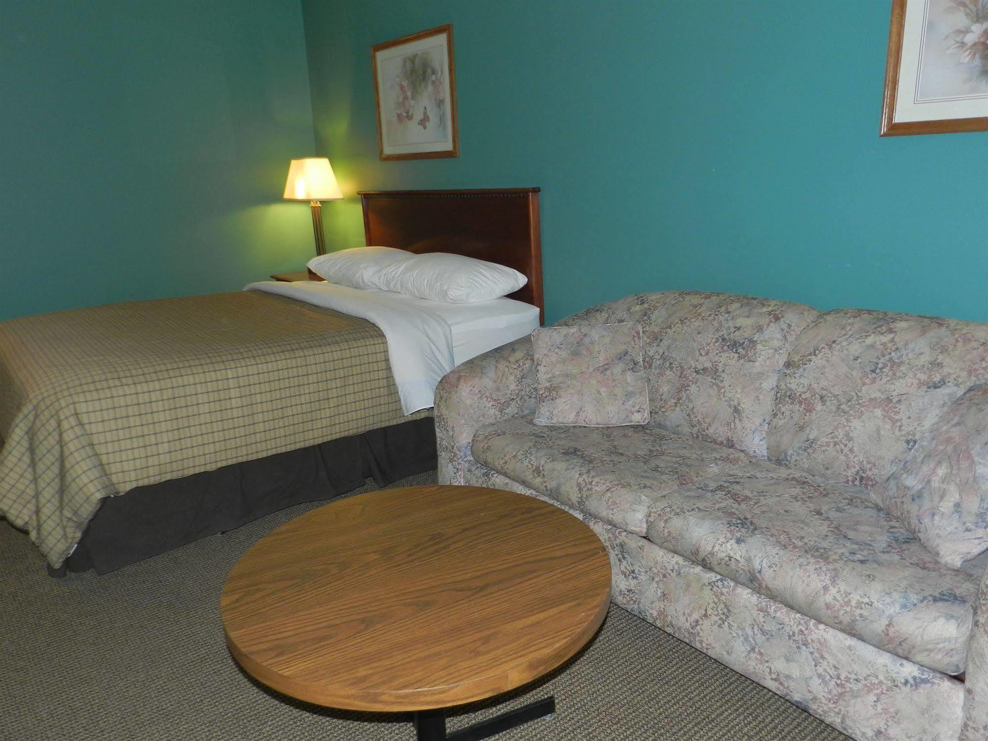 Motel Bavaria Radium Hot Springs Dış mekan fotoğraf
